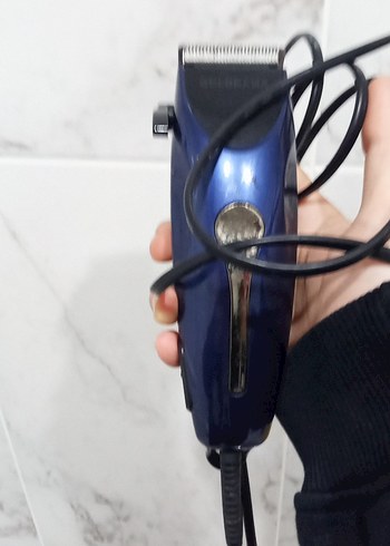 Kablolu Koyu Mavi Tıraş Makinesi