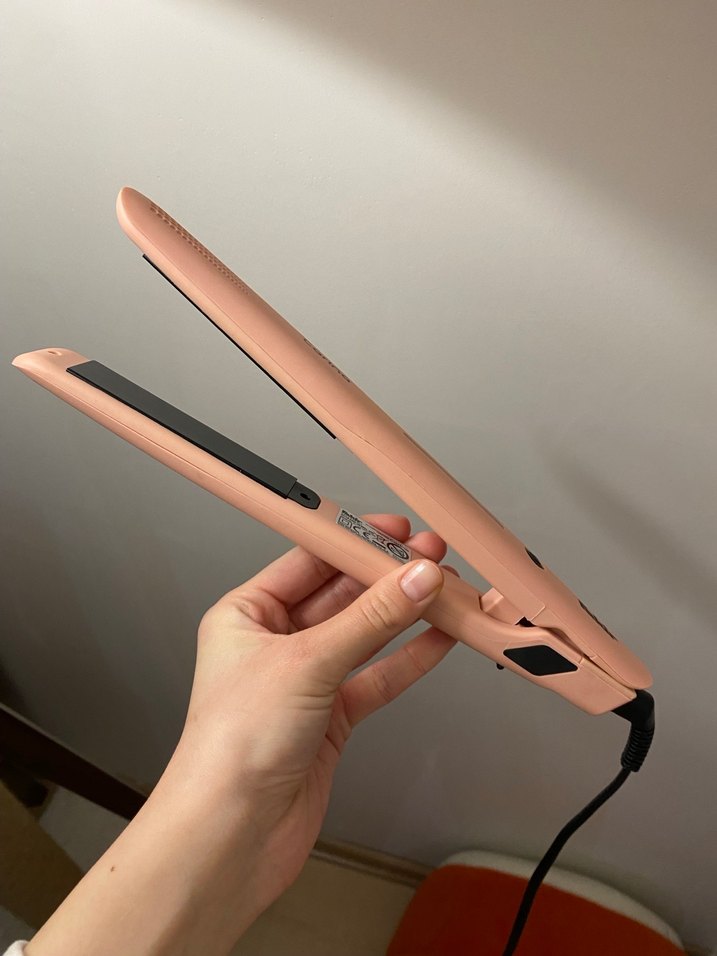 Carina Pembe Saç Düzleştirici fakir - Görsel 2