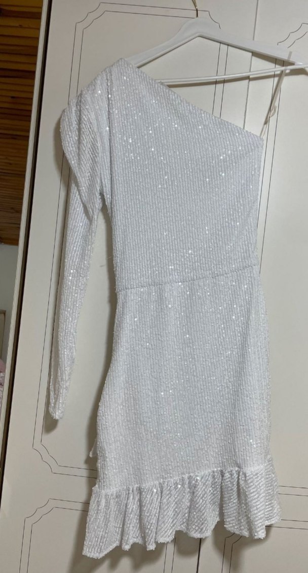 Beyaz Pullu Detaylı Mini Elbise - Görsel 4