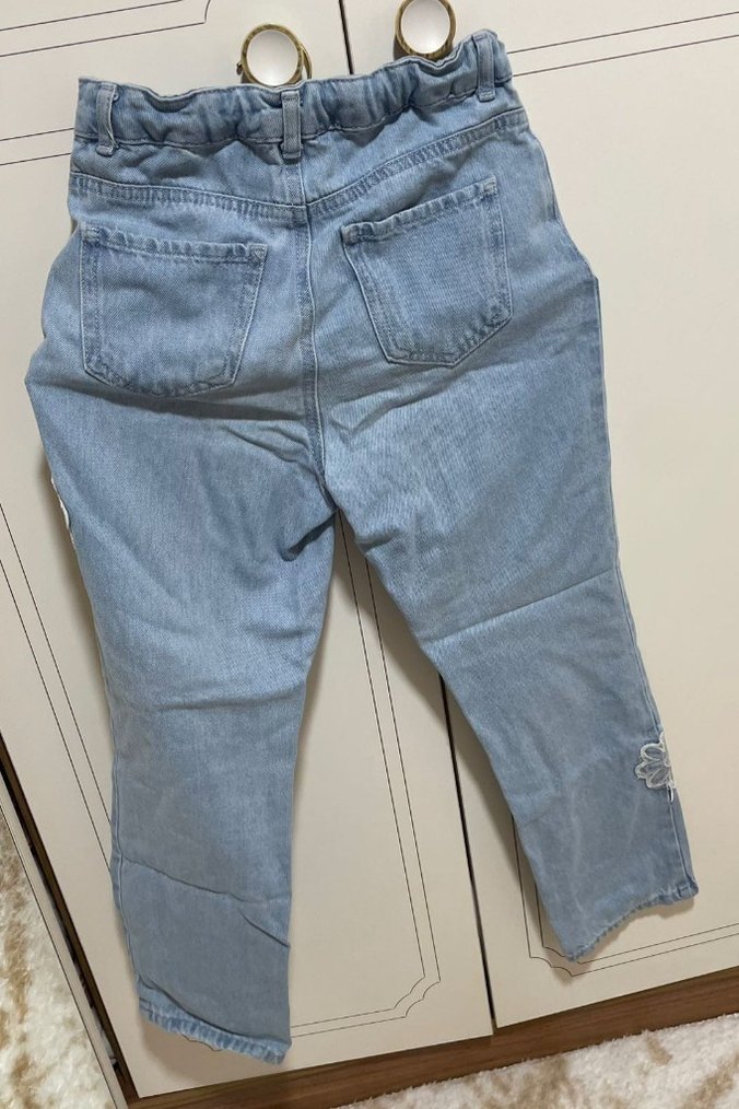 Nakışlı Düğmeli Kız Kot Pantolon - Görsel 4