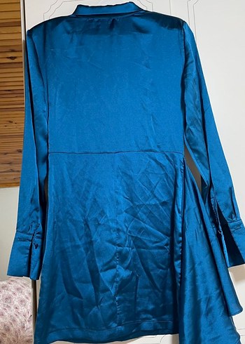 Düğmeli Mavi Saten Elbise - Görsel 7