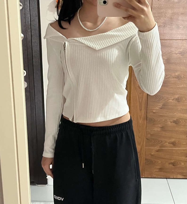 koton madonna yaka bluz - Görsel 2