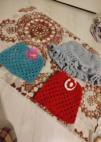 kız bebek bir yaşa kadar mevcuttur.