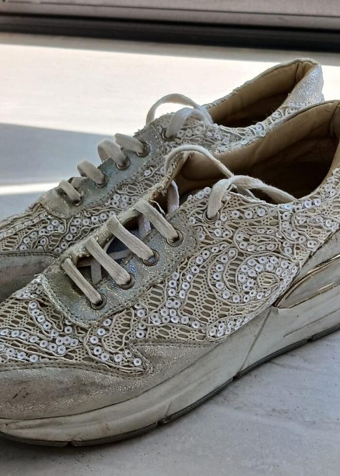 Spor Ayakkabı - Görsel 2