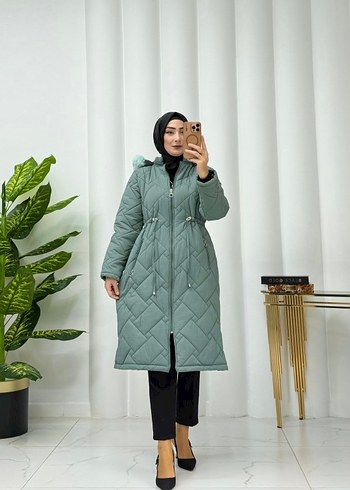 Kadın Siyah Uzun Kaban Kürklü Detaylı - Görsel 2