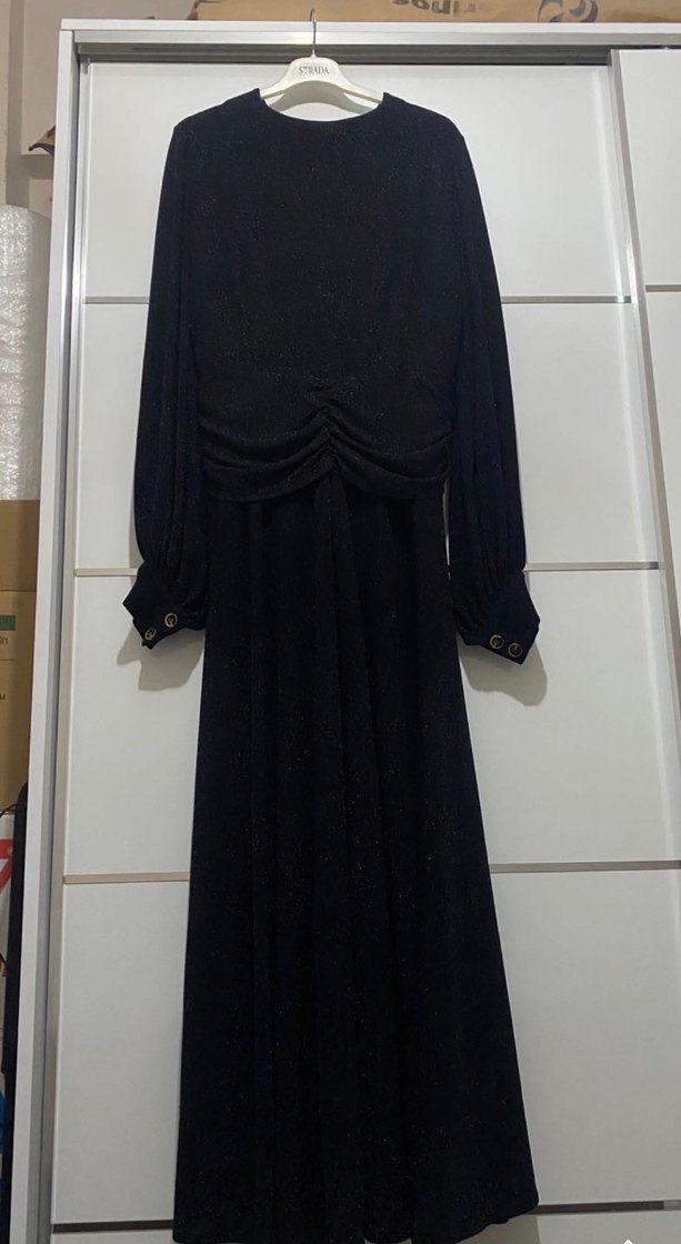 Simli Siyah Tesettür Elbise - Görsel 3