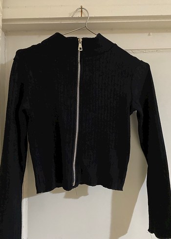 Siyah Fermuarlı Yüksek Yakalı Kadın Triko - Görsel 2