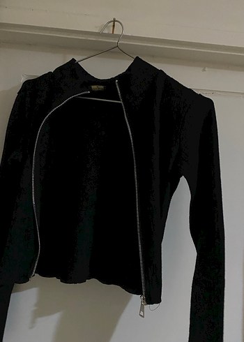 Siyah Fermuarlı Yüksek Yakalı Kadın Triko - Görsel 3