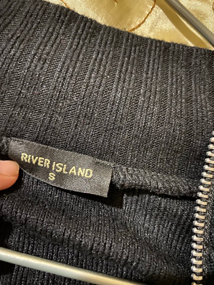 Siyah Fermuarlı Yüksek Yakalı Kadın Triko - Görsel 4