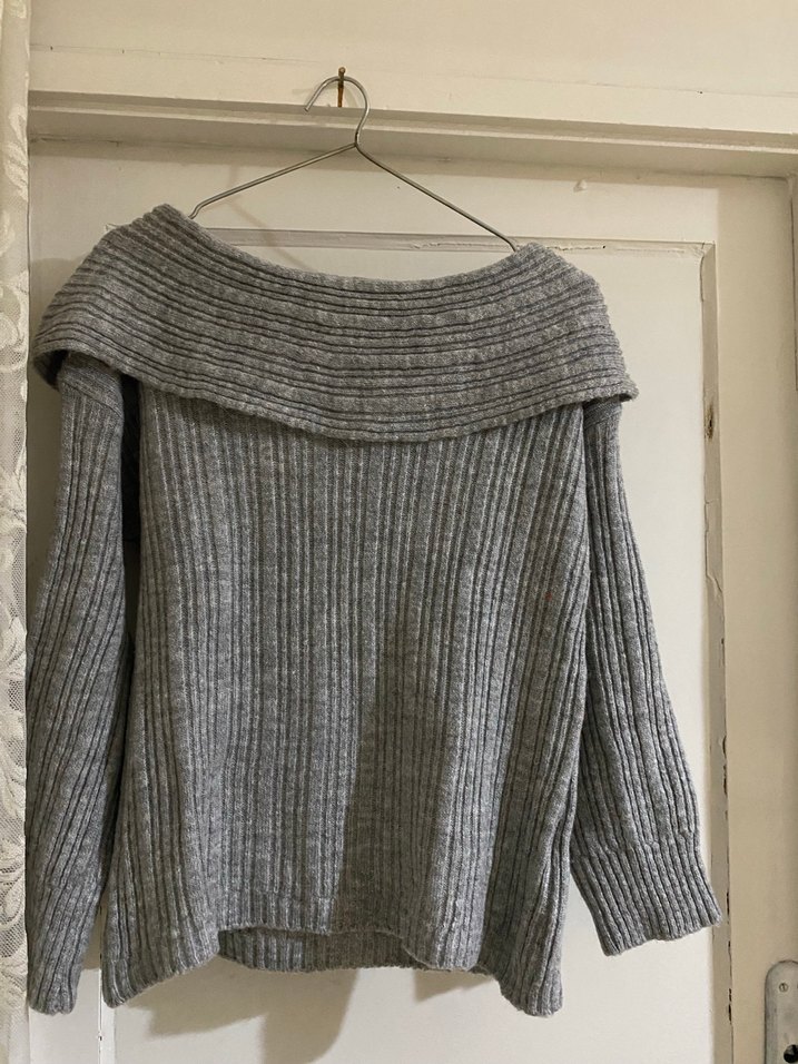 Gri Omuz Açık Örgü Kadın Kazak - Görsel 2