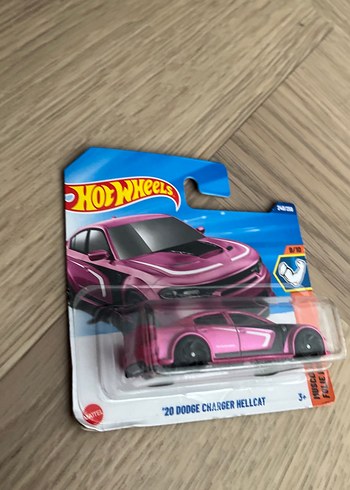  Beden Hot Wheels 2020 Dodge Charger Hellcat Oyuncak Araba