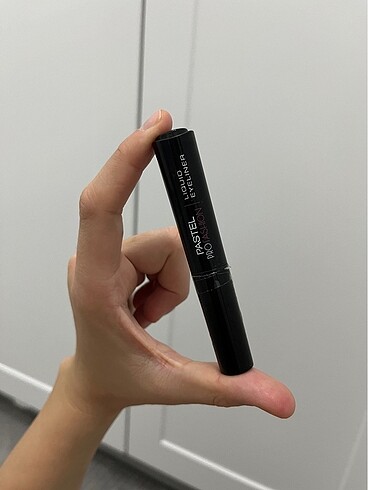 Pastel Eyeliner