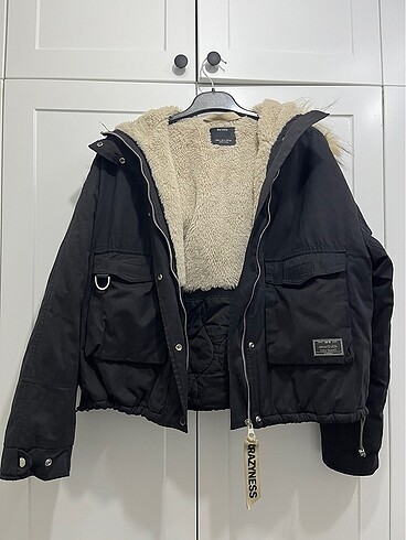 Bershka mont