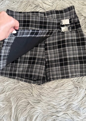 Kemer Detaylı Gri Ekose sortlu Mini Etek - Görsel 3