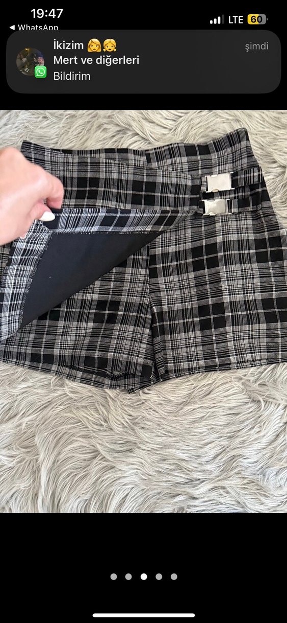 Kemer Detaylı Gri Ekose sortlu Mini Etek - Görsel 3