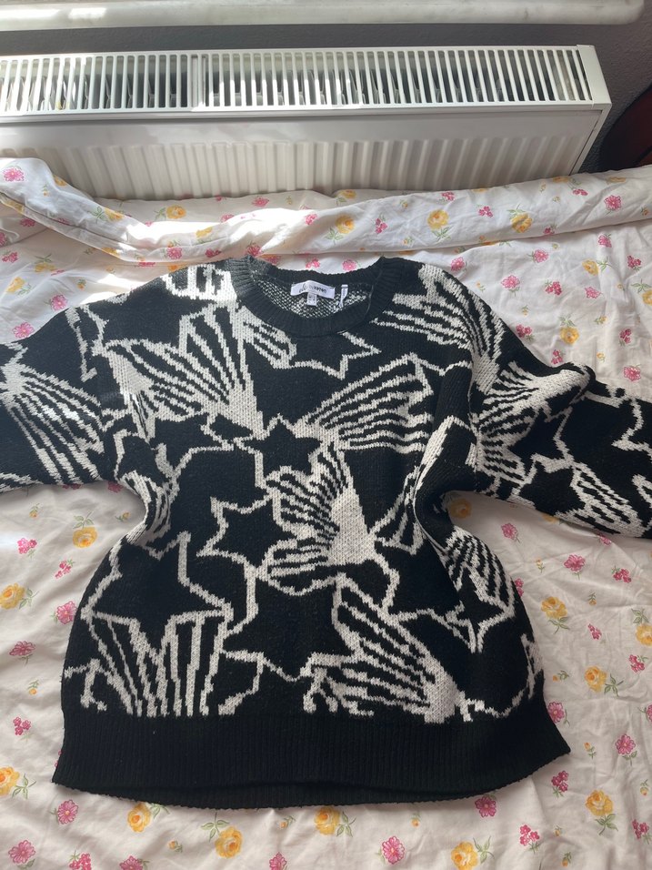 Örgü Siyah Yıldız Desenli Uzun Kollu Kazak - Görsel 4