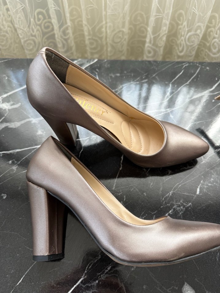 Bej Parlak Tokalı Stiletto Topuklu Kadın Ayakkabı - Görsel 2