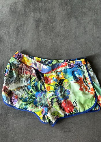 Renkli Baskılı Mini Şort