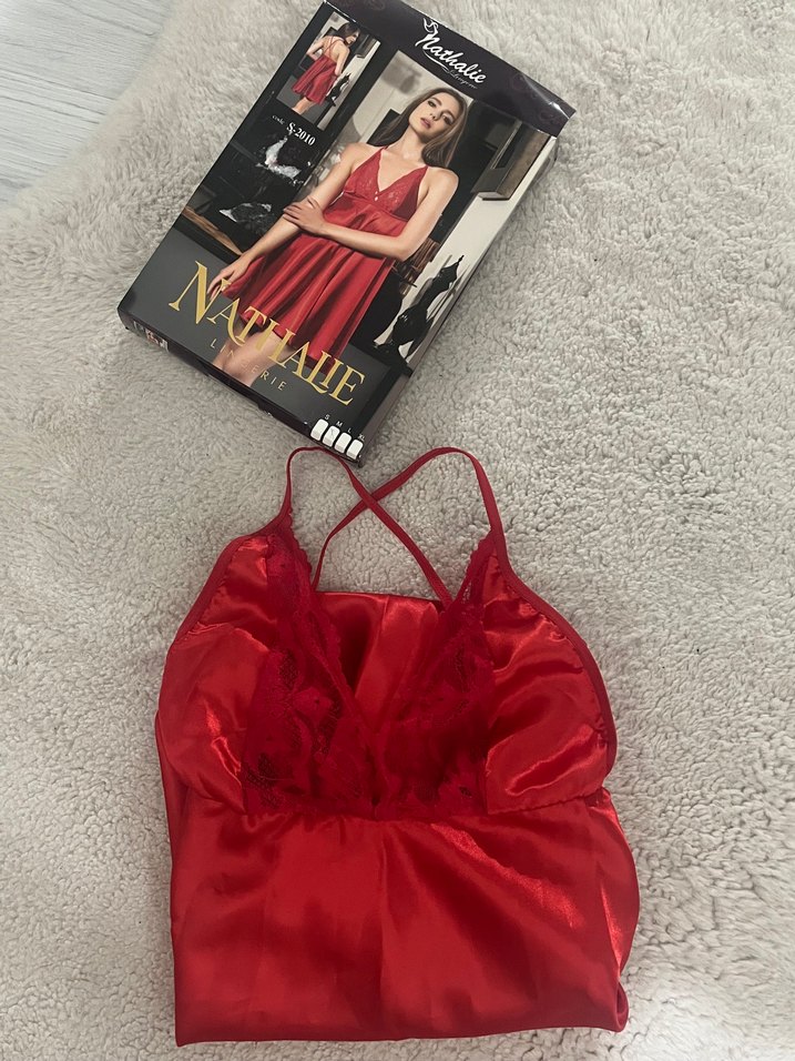 Kırmızı Dantel Detaylı Midi Saten Gecelik - Görsel 4