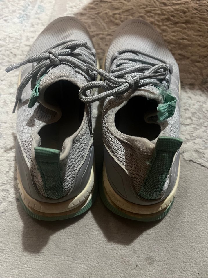 Gri Bağcıklı Kadın Spor Ayakkabısı - Görsel 3