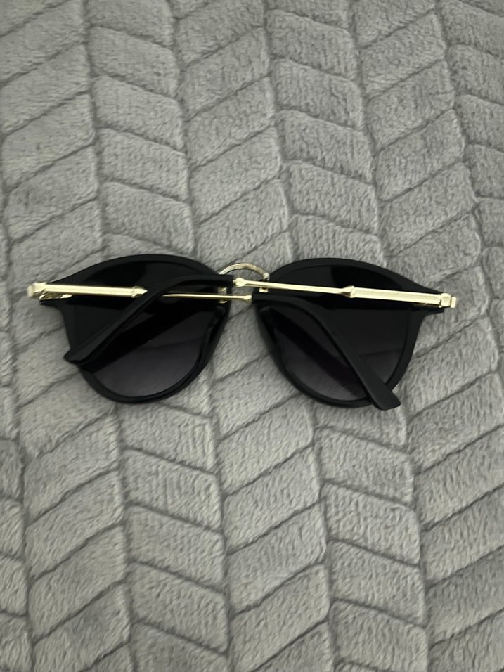 Güneş Gözlüğü - Görsel 2