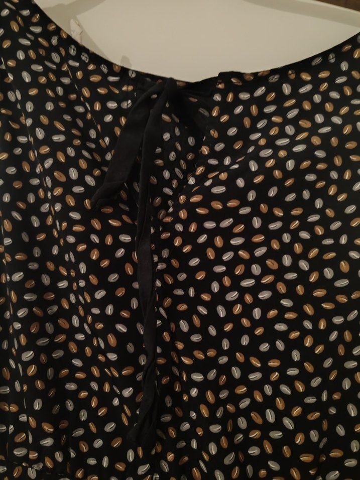 Siyah V Yaka Midi Elbise - Görsel 4