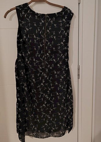 Siyah V Yakalı Kemerli Midi Elbise - Görsel 3