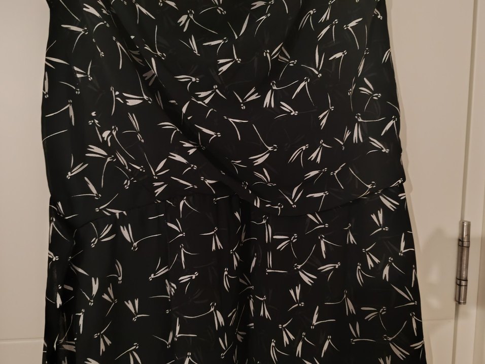 Siyah V Yakalı Kemerli Midi Elbise - Görsel 2