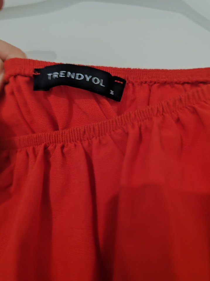 Kırmızı Fırfırlı Askılı Midi Elbise - Görsel 4