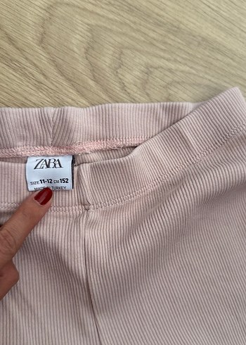 Zara Kız Çocuk Bej Pamuklu Elastik Tayt