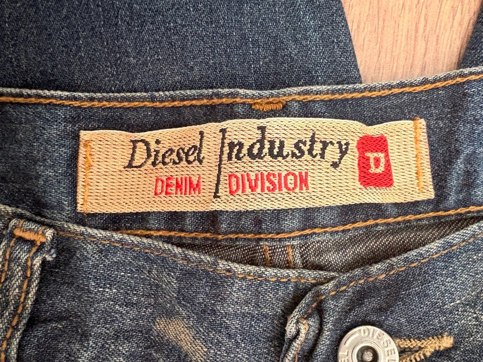 Mavi Yırtık Detaylı  Kadın Kot Pantolon - Görsel 3