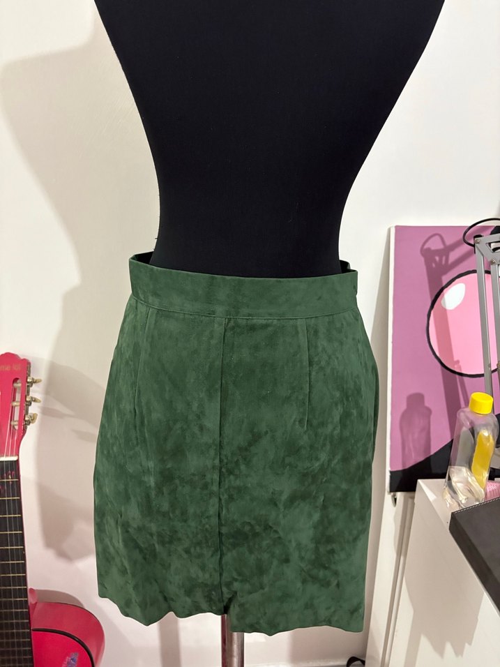 Düğmeli Koyu Haki Süet Mini Etek - Görsel 2