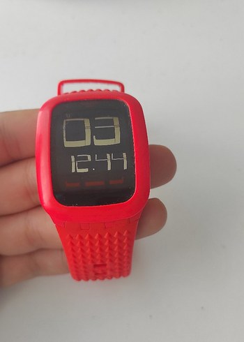 Kırmızı Swatch Swiss Made SURR105 Dijital Unisex Kol Saati