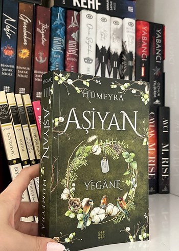 Hümeyra - Aşiyan Yegâne Roman