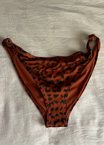 H&M Kahverengi Leopar Desenli Kadın Bikini Altı
