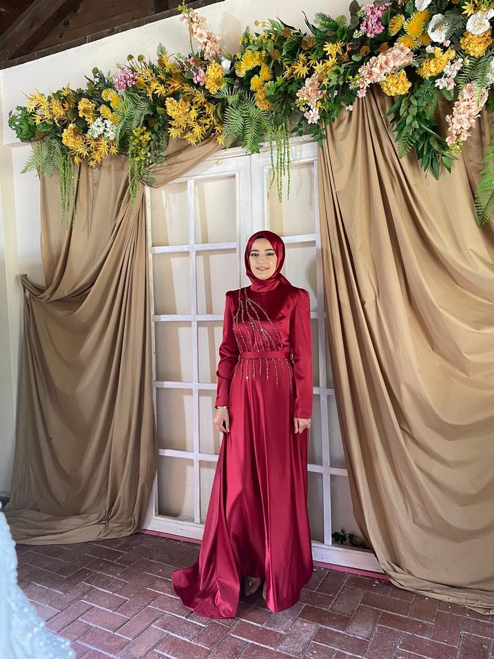 Tesettüe Abiye Elbise (KİRALIK) - Görsel 3