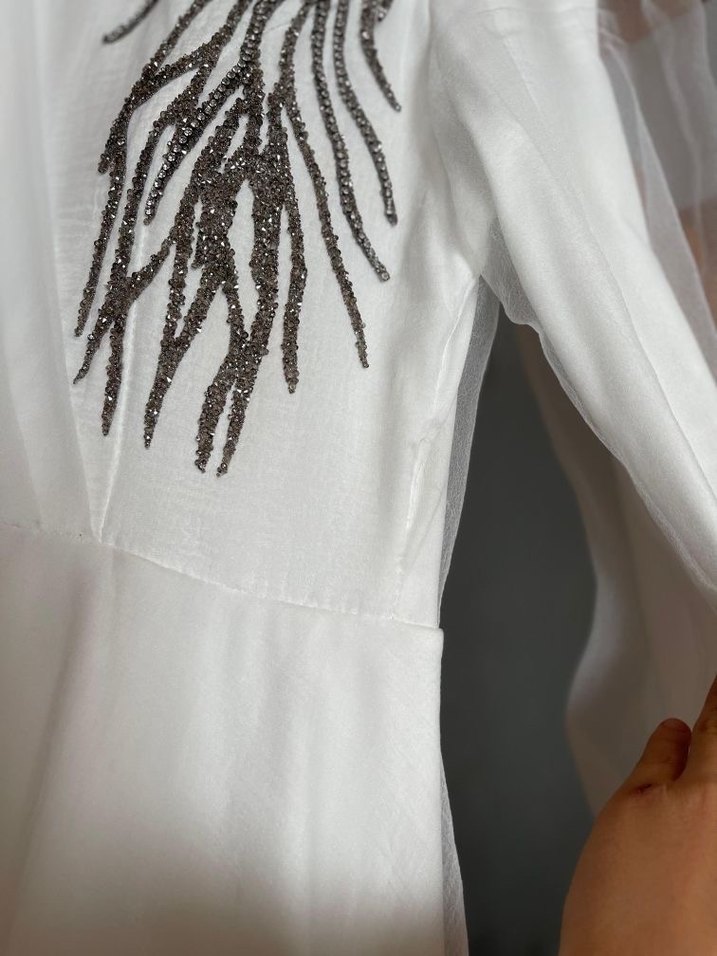 Uzun Beyaz İşlemeli Nikah Elbisesi - Görsel 4