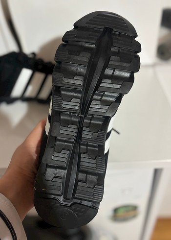 Siyah BeyazUnısex  Spor Ayakkabı - Görsel 3