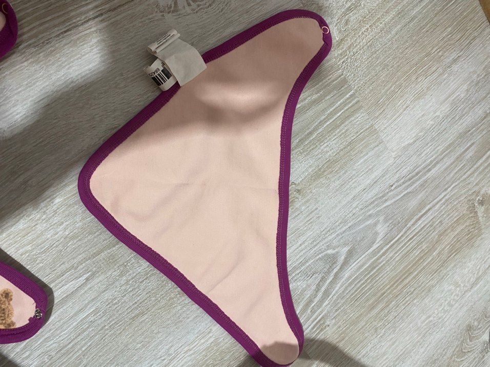 Pembe Baskılı Bebek Önlüğü Seti - Görsel 4