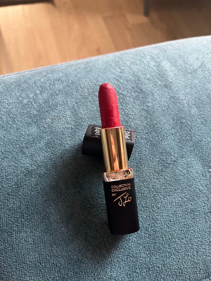 Kırmızı ruj - Görsel 2