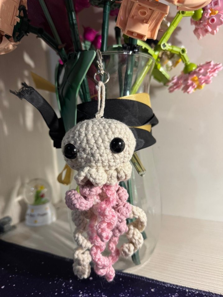 Pembe Örgü Ahtapot Anahtarlık - Görsel 2