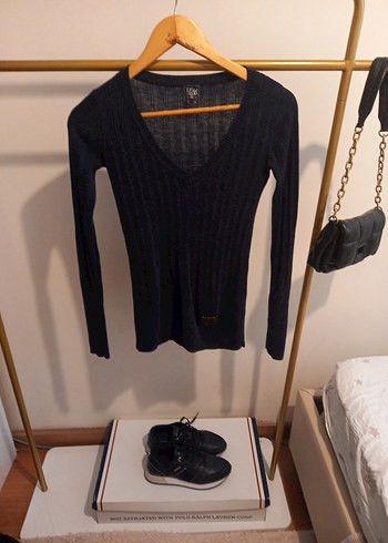 s Beden pull&bear V Yaka Triko Kadın Kazak