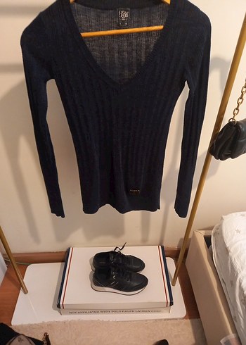 Pull and Bear pull&bear V Yaka Triko Kadın Kazak