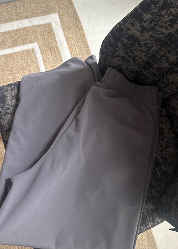 Gri Midi Drapeli Kadın Kumaş Pantolon - Görsel 3