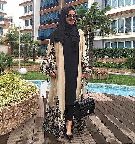 Güpürlü Abaya