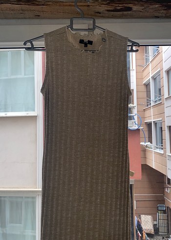 Diğer Kahverengi Piliseli Yüksek Yakalı Uzun Elbise