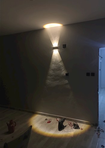 Beyaz Modern Duvar Lambası