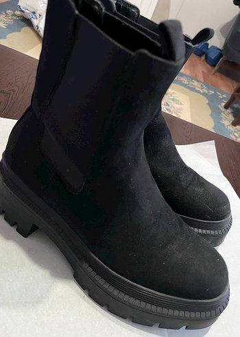 Siyah Süet Platform Topuklu Kadın Bot - Görsel 5