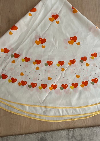 İşlemeli Beyaz Masa Örtüsü - Görsel 2