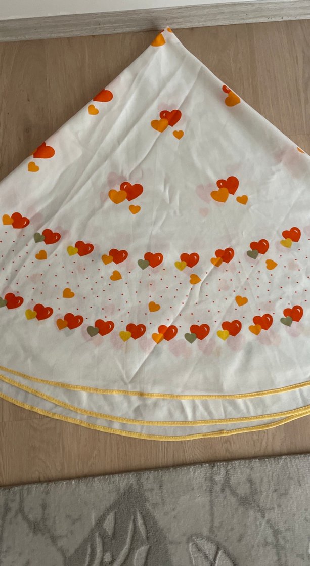 İşlemeli Beyaz Masa Örtüsü - Görsel 2